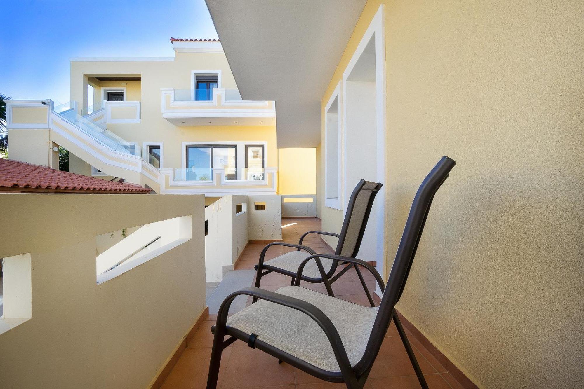 Georgina Aparthotel Agia Marina  Exterior photo